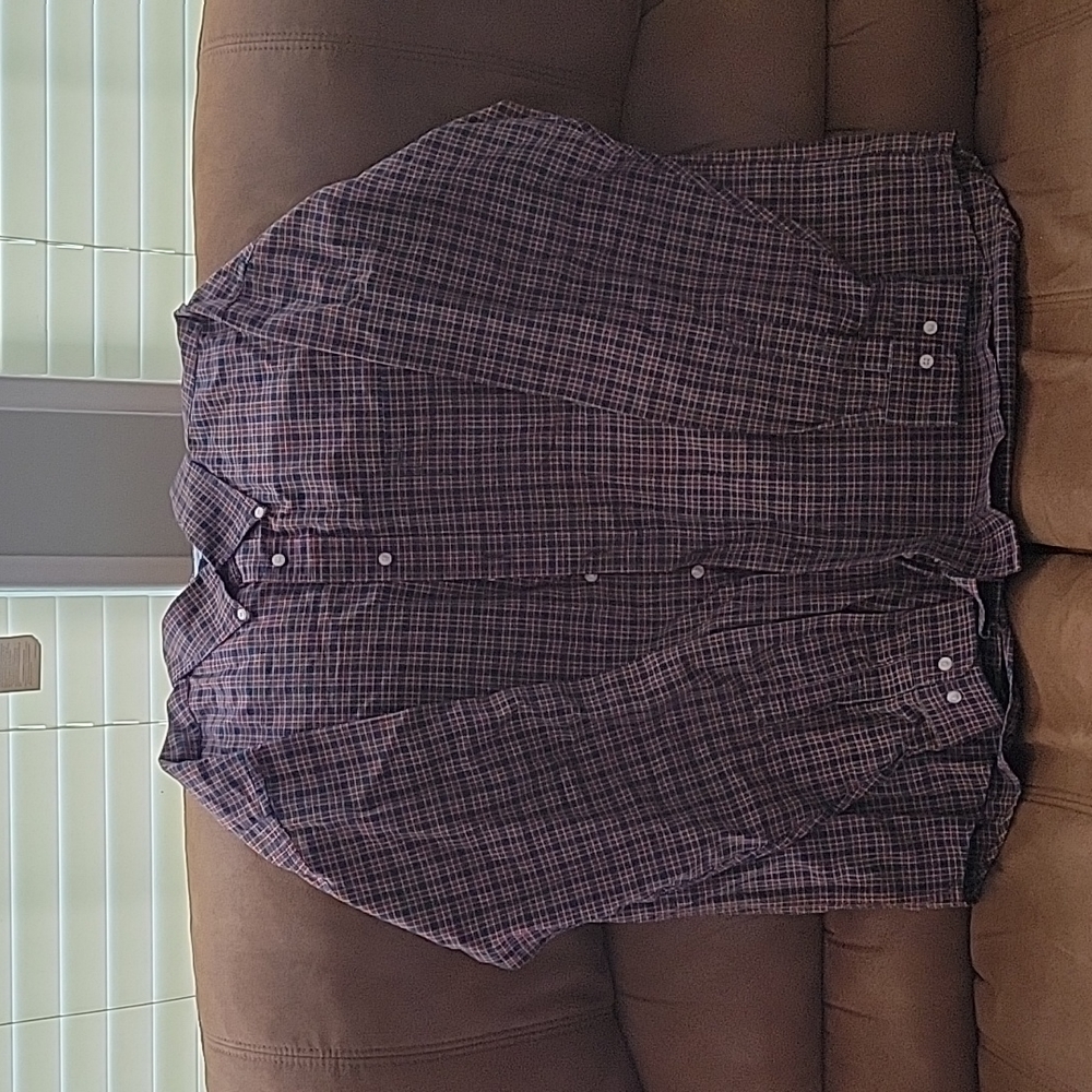 MENS SIZE XXL Tommy Hilfiger button up dress shirt